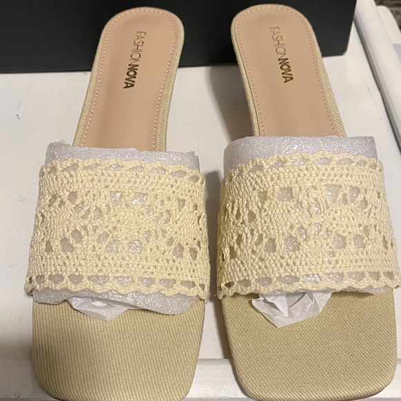 New Fashion Nova Beige Crochet Square-Toe Slide Mules - Picture 8 of 8